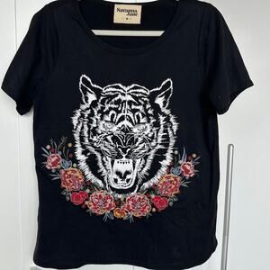 Savanna Jane Rose Tiger Embroidered Graphic Short Sleeve Tee, Size M, Like New